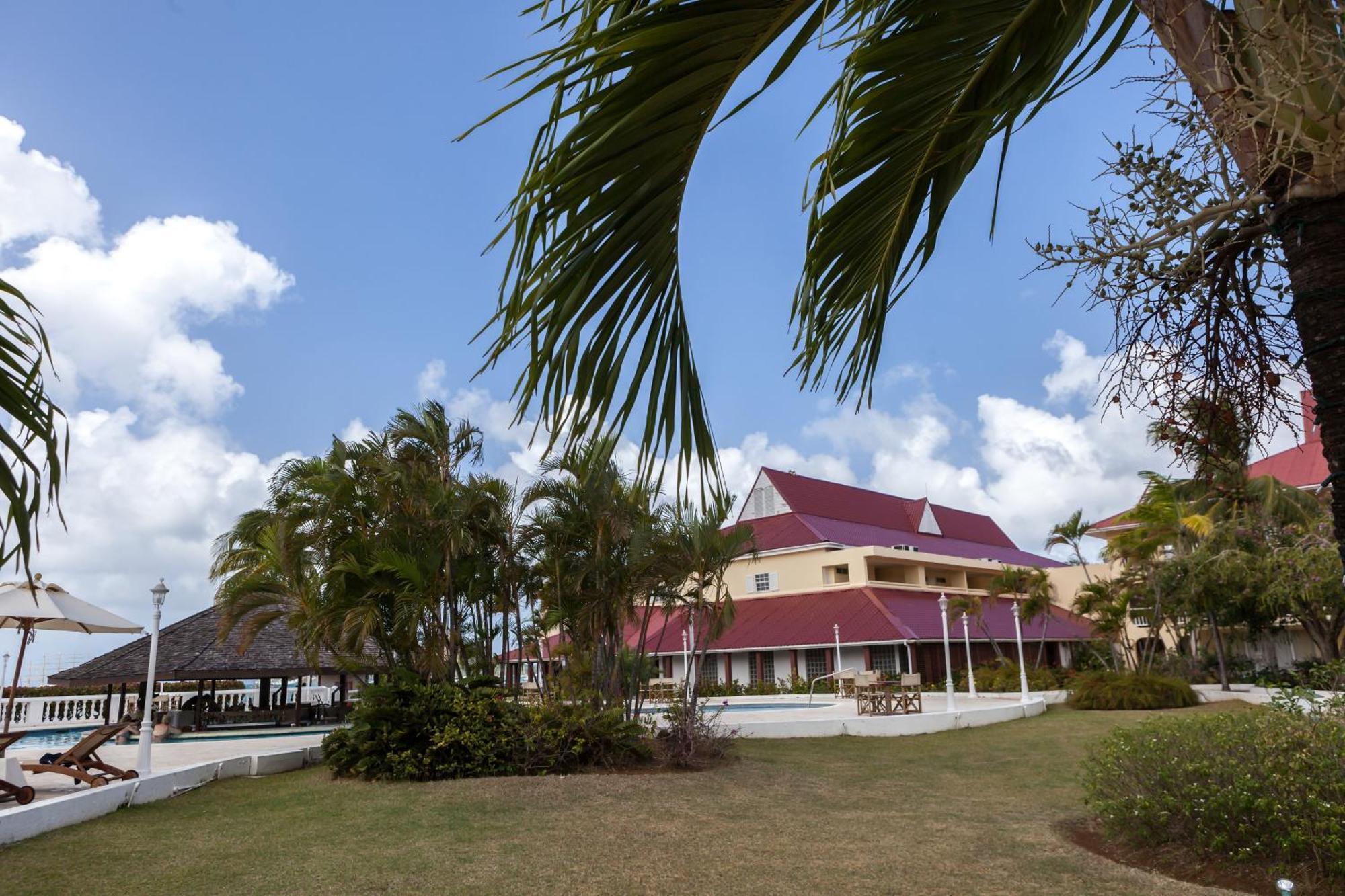 มิสติก เซนต์ลูเซีย บาย รอยัลตัน Hotel Rodney Bay ภายนอก รูปภาพ